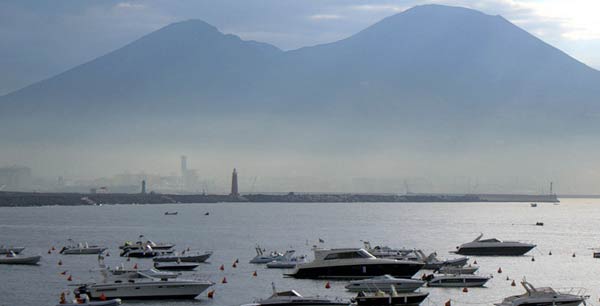 Vesuvius [Image: Alexandra Svatikova under CC-BY-SA licence]