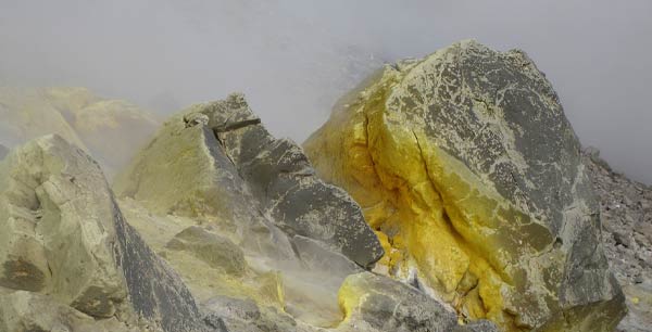 Vulcano, a volcanic island in the Med [Image:LucaLuca in  Public domain]