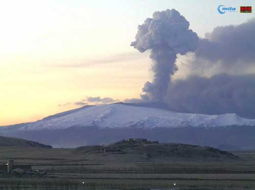 A webcam image of the Eyjafjallajokull eruption taken at 06:14 BST 17 April 