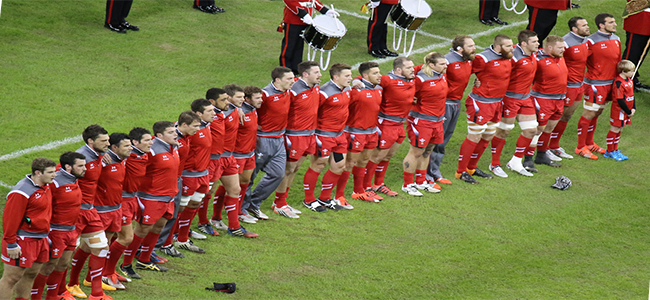 Wales Rugby team line up to sing national anthem