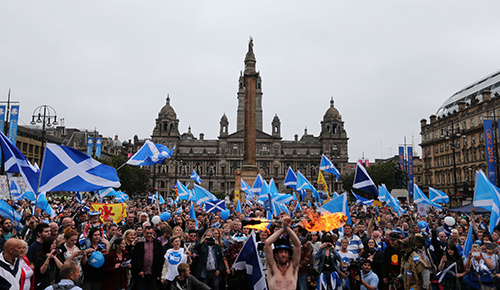 The Yes campaign supporters in George Square, Glasgow 2014 as part of the Scottish referendum