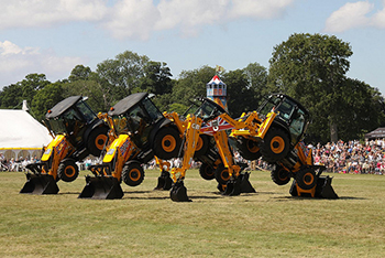 JCB Dancing Diggers – Holkham Hall Country Fair 28th July 2013