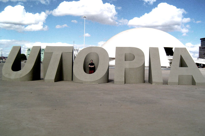 Utopia sculpture in Brasilia