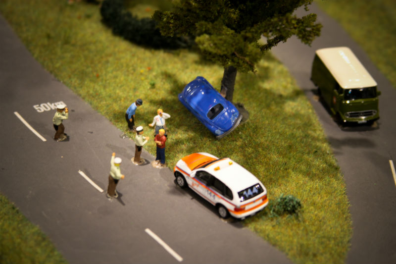 Car crash depicted using toy models