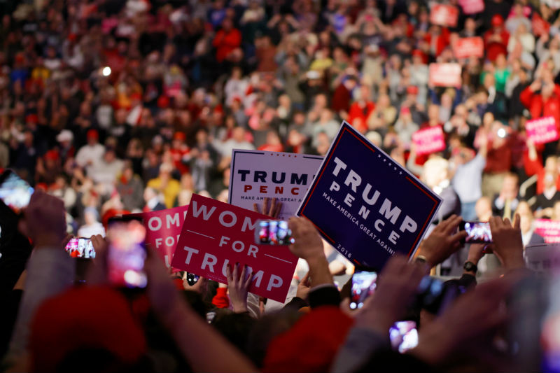 Crowds at Trump thank you event