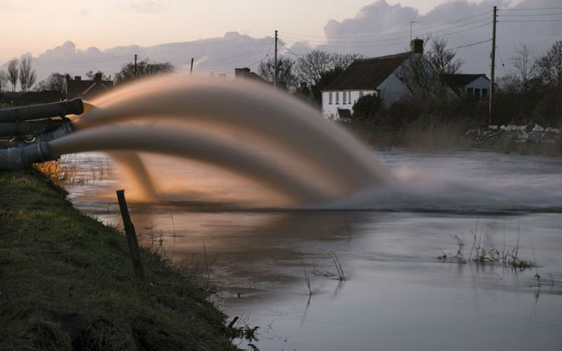 Emergency pumps at work on England’s River Parrett in the 2014 floods.