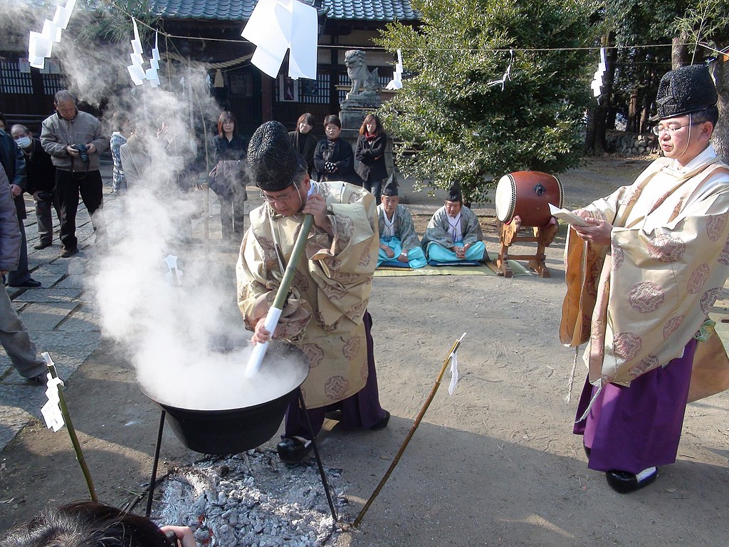 Miwa-shrine Yutateshinji（The ceremony of a traditional Shinto shrine）