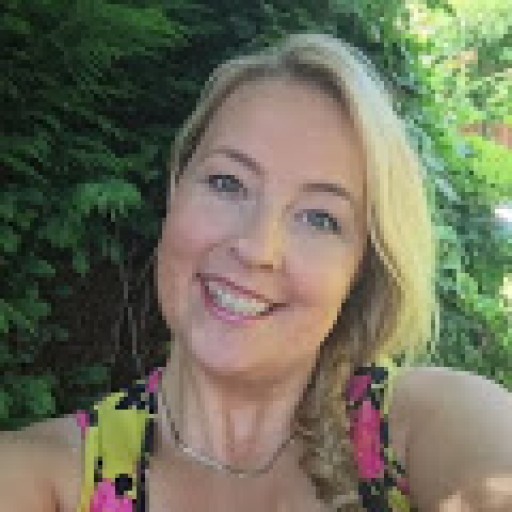 Profile: Debbie Baff