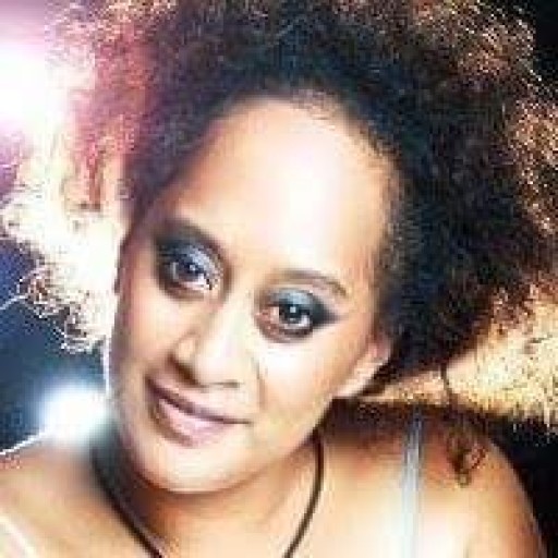 Profile: Kelly Puleston