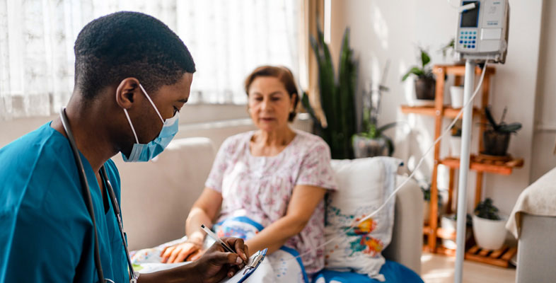 Felly, rydych chi eisiau bod yn nyrs? Cyflwyniad byr i nyrsio