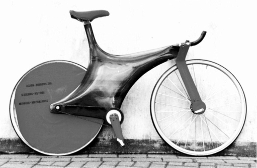 Image of the Windcheetah monocoque racing bicycle designed by Mike Burrows