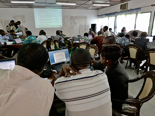 Image des enseignants en formation à travers les outils TIC. 