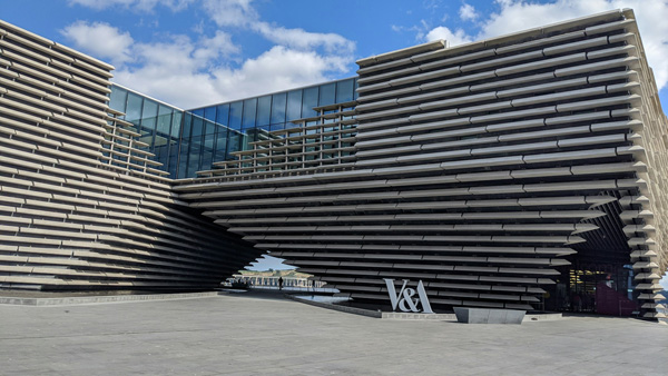 A photo of the V&A design museum building in Dundee.